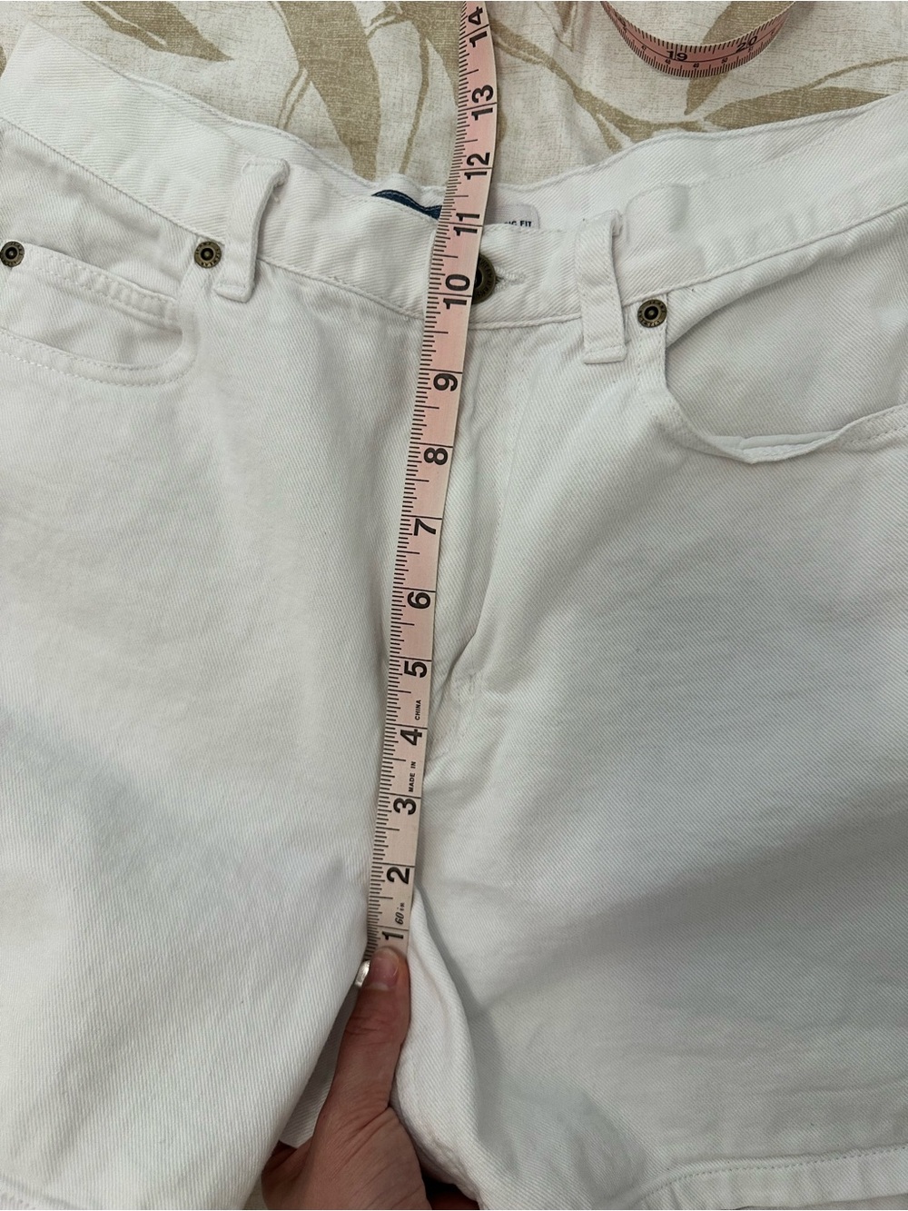 Liz Claiborne White Denim Shorts - Classic Summer Staple - Picture 10 of 11
